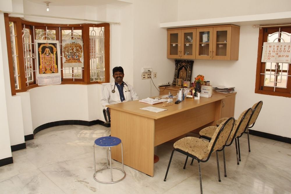 A second consultation room at Dhanyaa Medical Centre